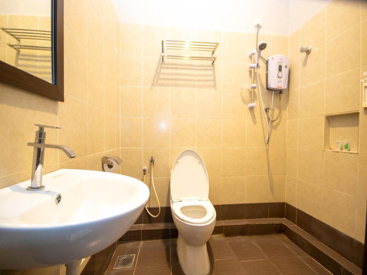 Jq Bl Hotel, Ipoh Kültér fotó